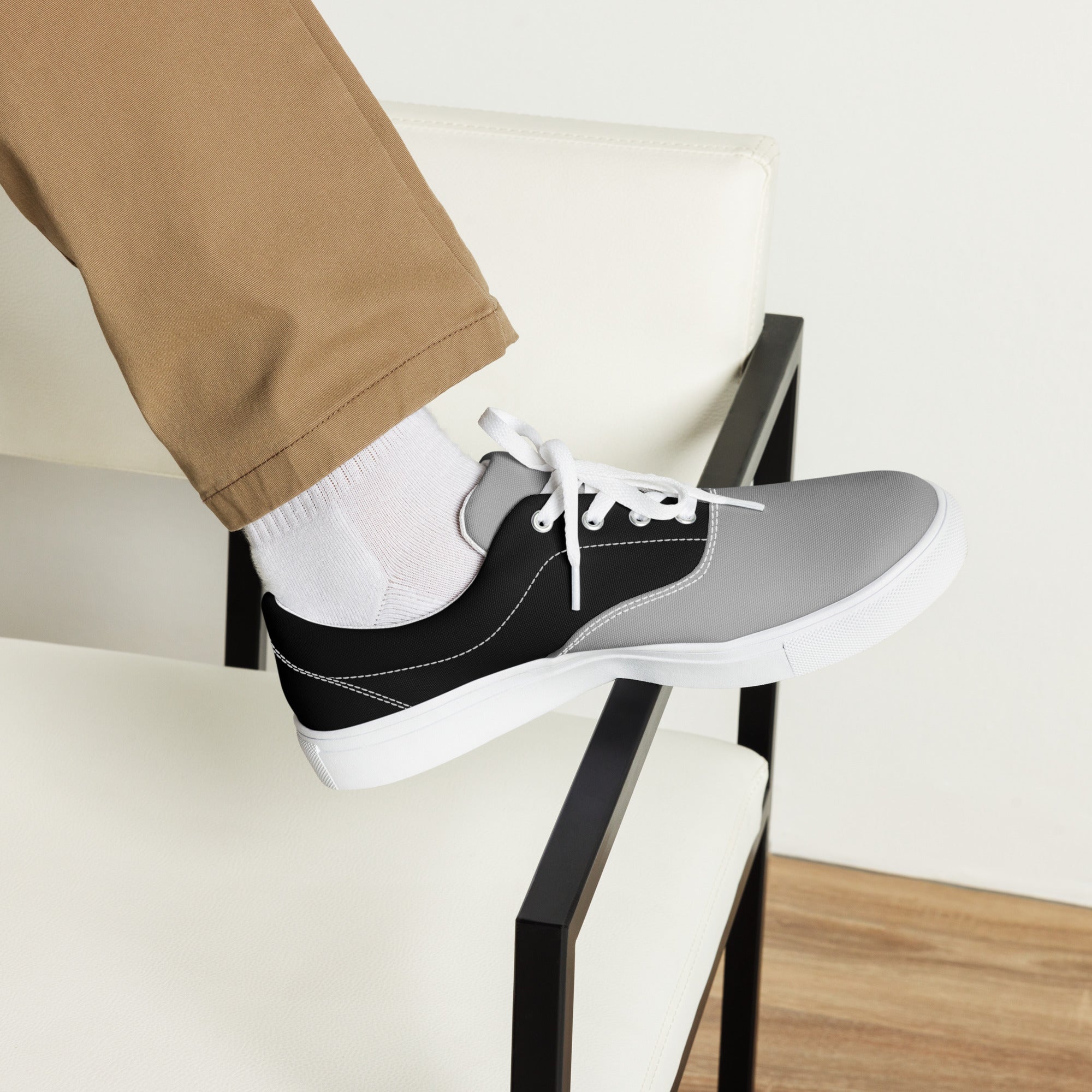 Men’s lace-up canvas shoes